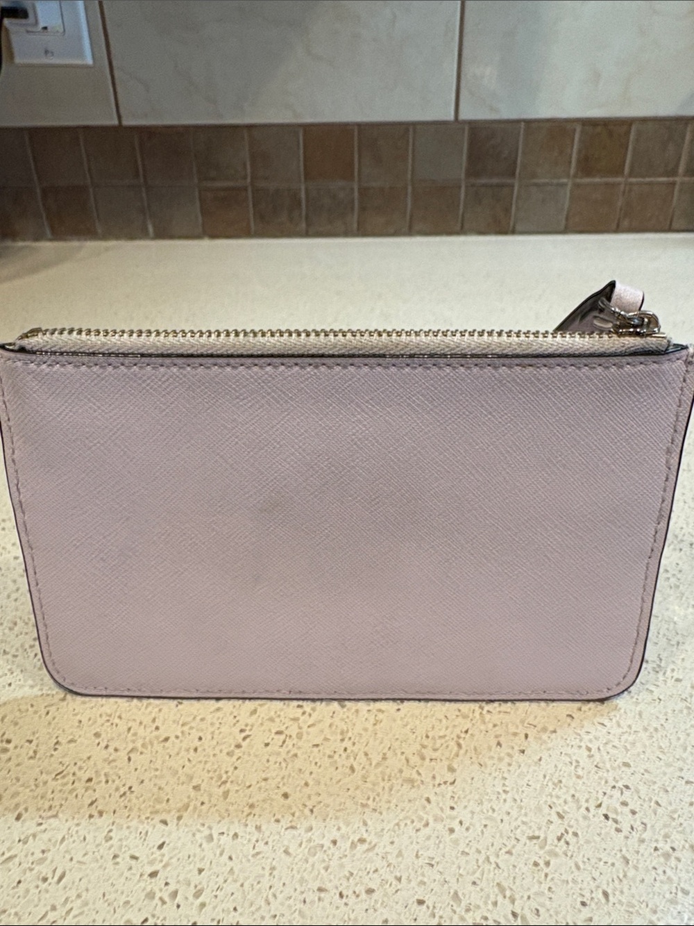 kate spade Pale Lavender Saffiano Leather  Wristlet EUC - Picture 3 of 5